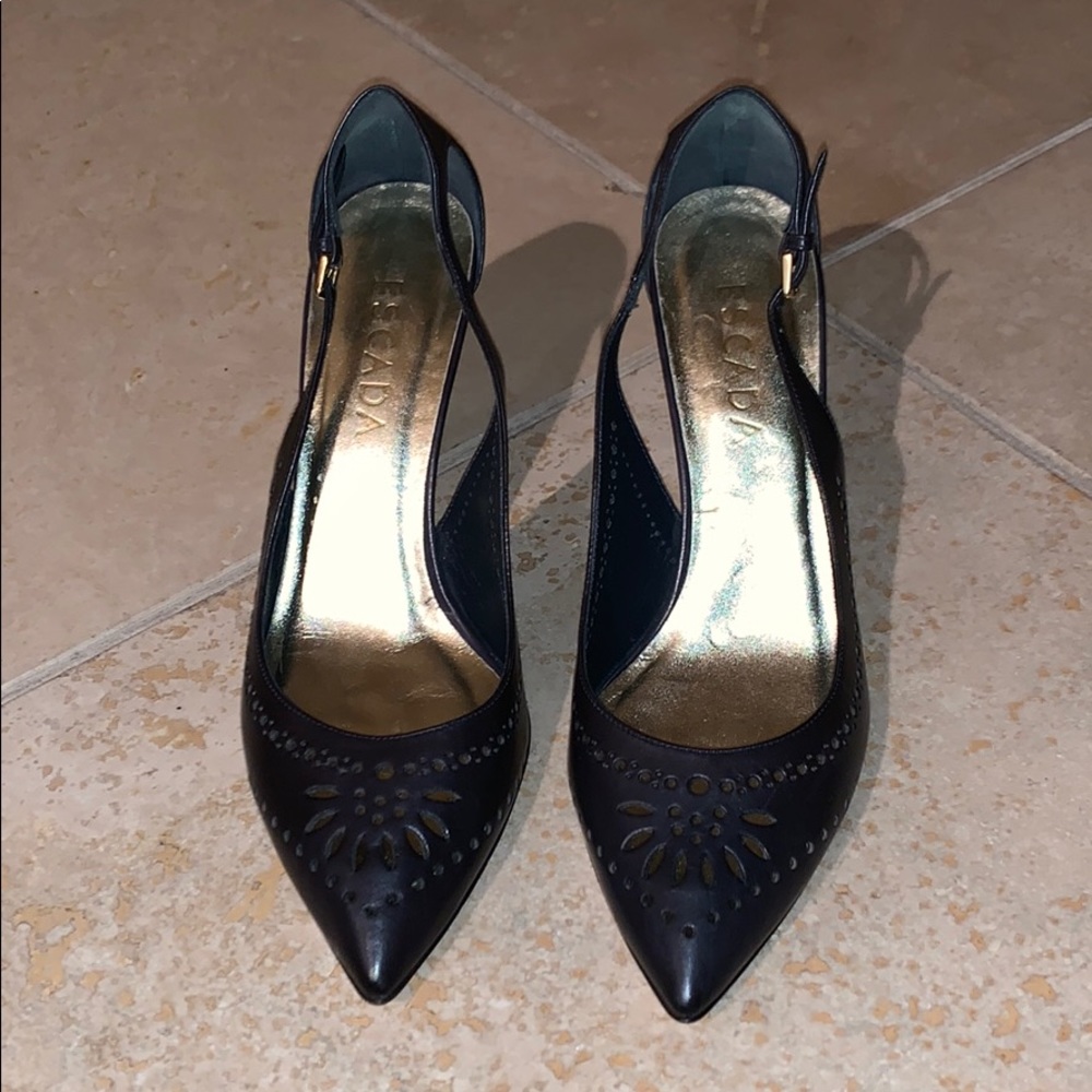 Escada black pointed shoes